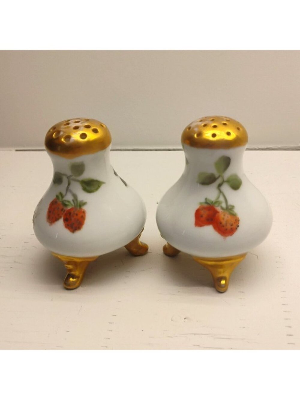 Vtg Hand Painted Porcelain Strawberry Salt Pepper Shakers w/Stoppers - Picture 2 of 6